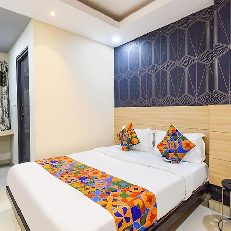 Fabhotel The Botanica - Nr Hyderabad Central University, Kondapur Kondapur  エクステリア 写真