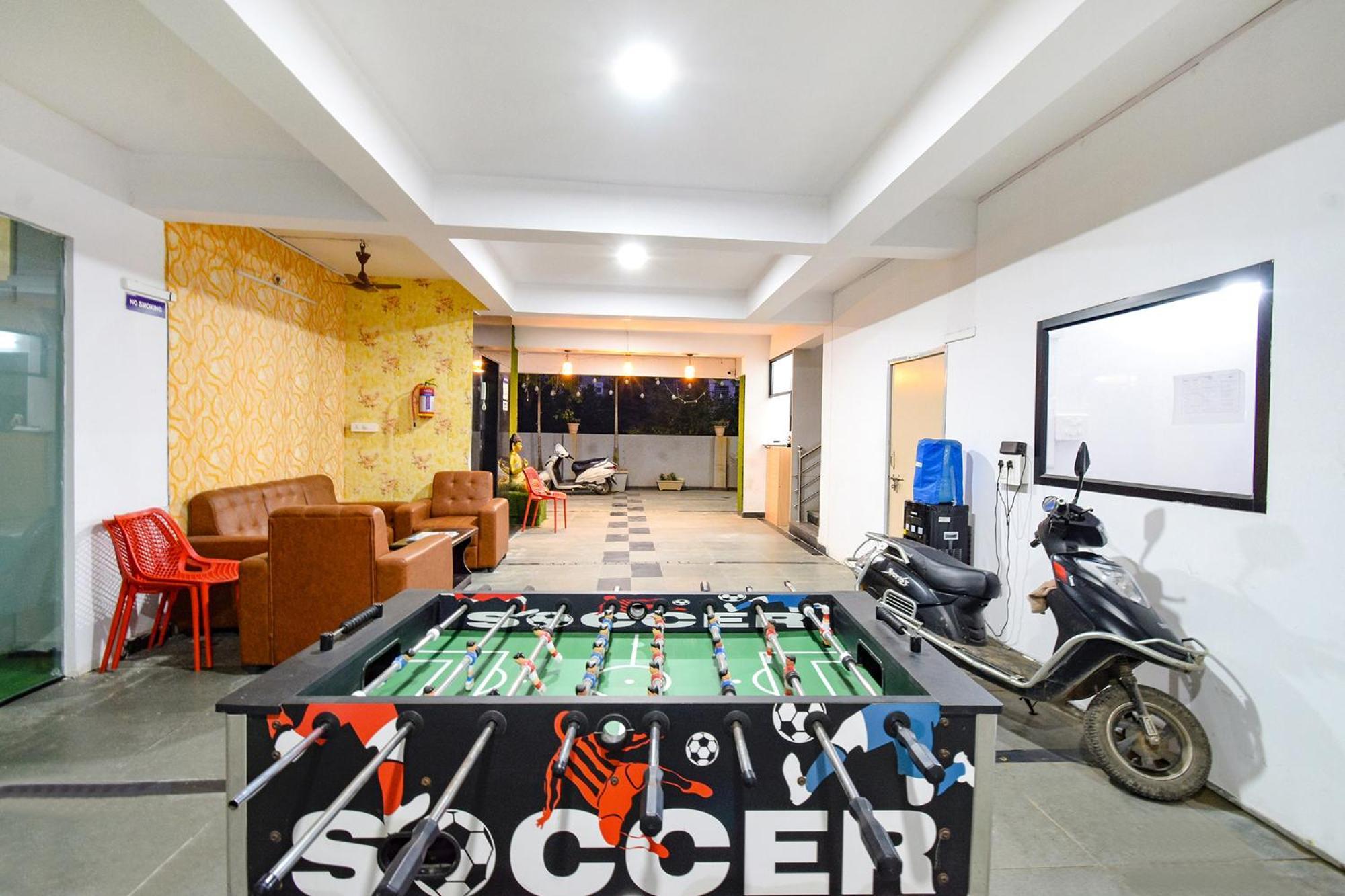 Fabhotel The Botanica - Nr Hyderabad Central University, Kondapur Kondapur  エクステリア 写真