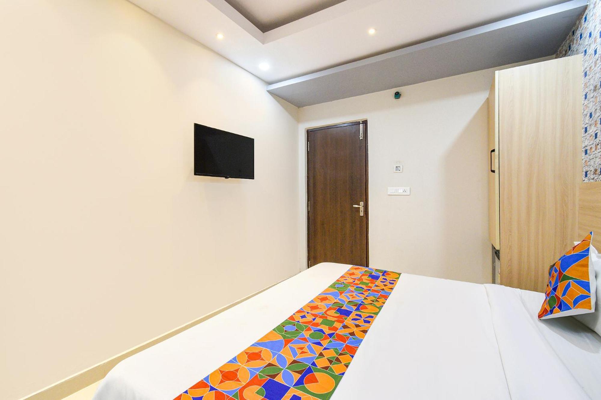 Fabhotel The Botanica - Nr Hyderabad Central University, Kondapur Kondapur  エクステリア 写真