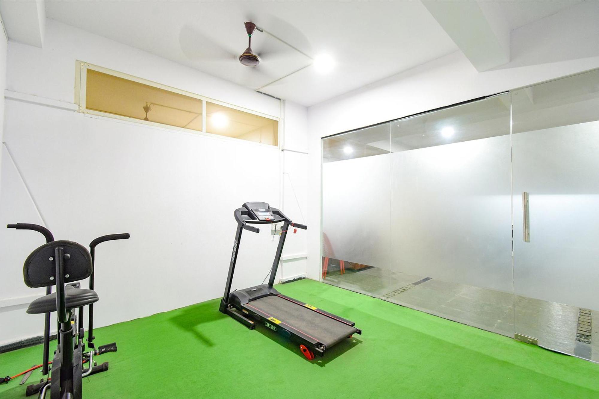 Fabhotel The Botanica - Nr Hyderabad Central University, Kondapur Kondapur  エクステリア 写真