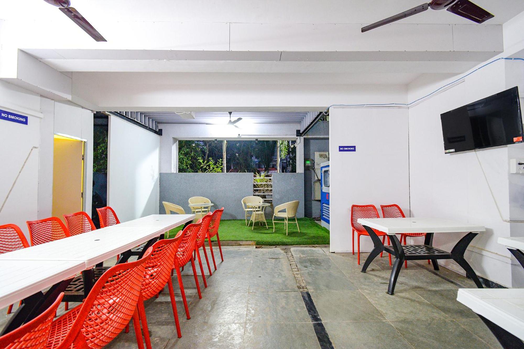 Fabhotel The Botanica - Nr Hyderabad Central University, Kondapur Kondapur  エクステリア 写真