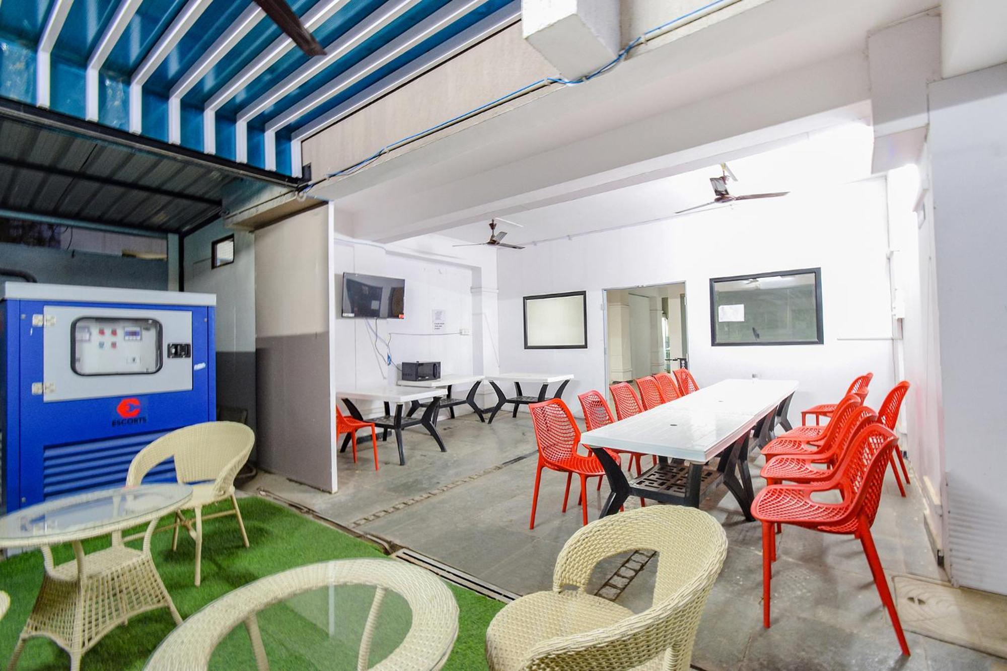 Fabhotel The Botanica - Nr Hyderabad Central University, Kondapur Kondapur  エクステリア 写真